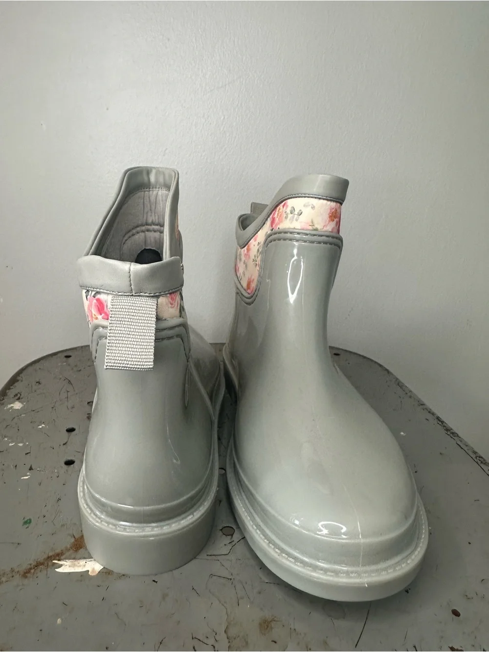 NIB Easy spirit x Martha Stewart light green sprinkle rain boots size 9M